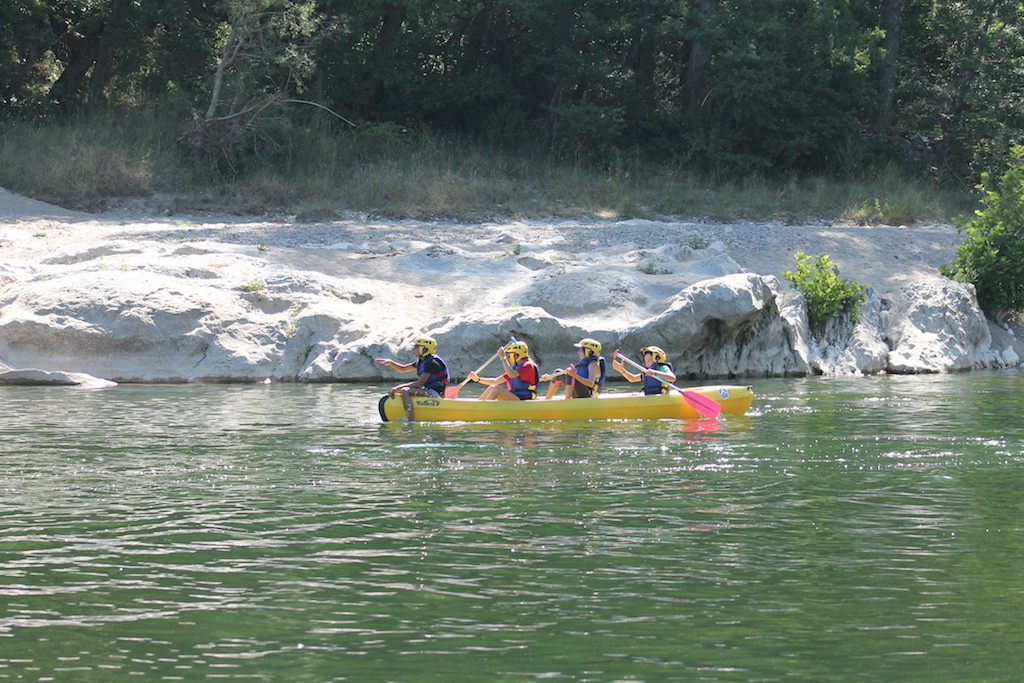 Village Camps International Summer Camp Ard&egrave;che, France 2019-07-26 https://www.villagecamps.com/journals_admin/images/2166-7607-canoe3 copy.jpg